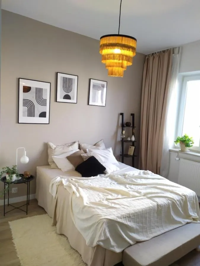 Warsaw Concierge Stalowa 0*,